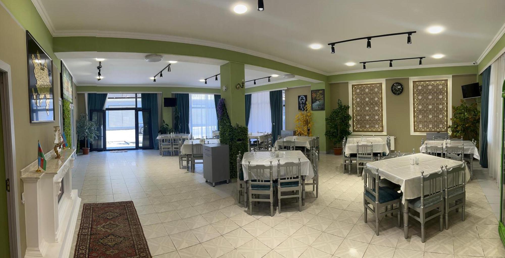 Dost Evi Motel Şǝki Exterior foto