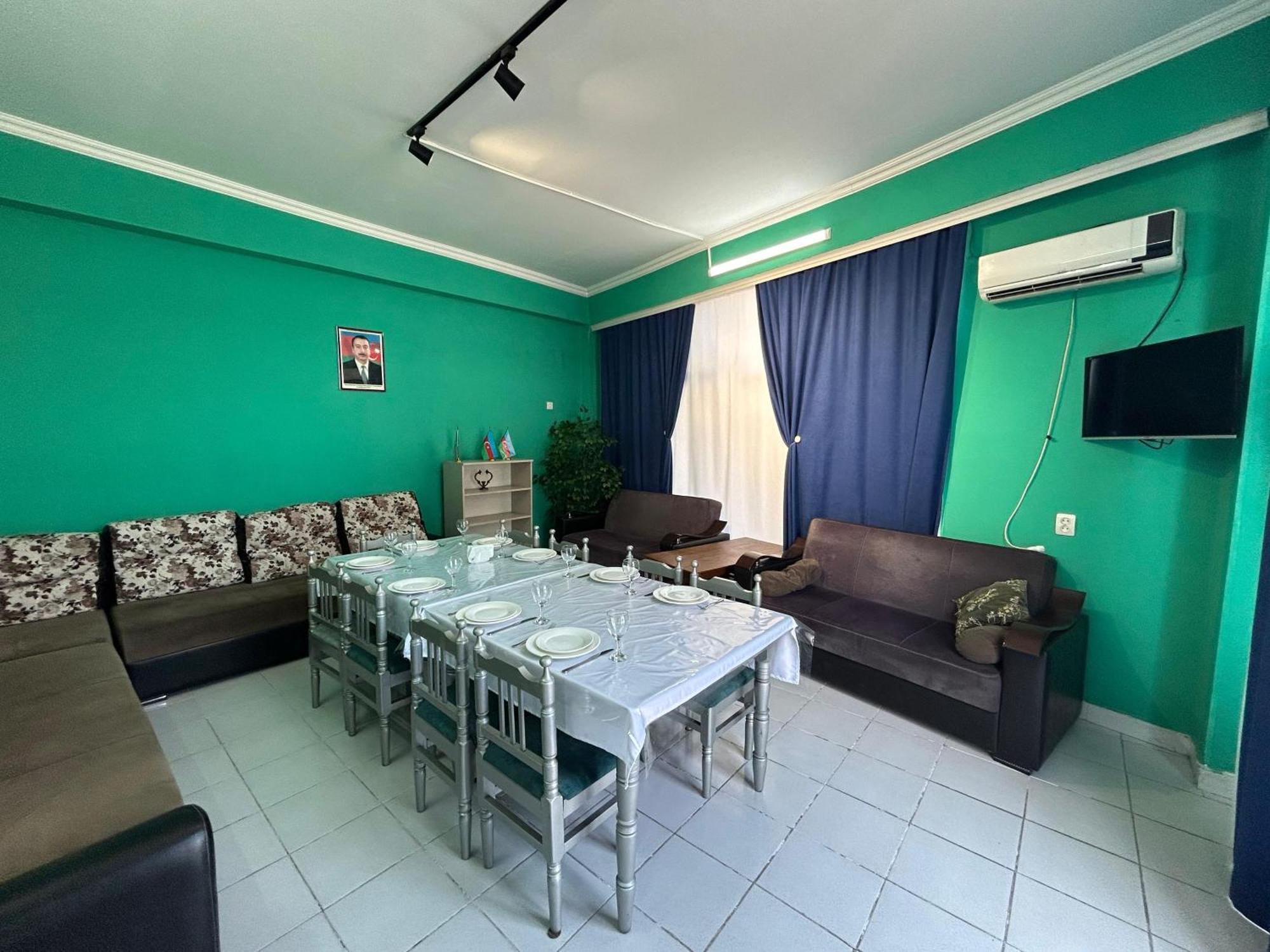 Dost Evi Motel Şǝki Exterior foto